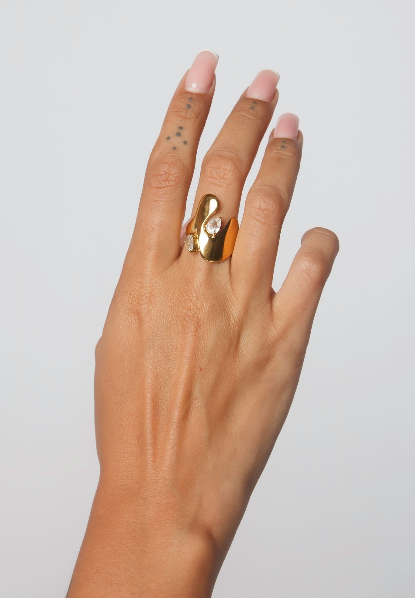 Ellis Ring